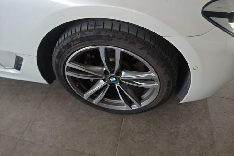 Used BMW 6 Series GT 2020 630i M Sport Package Left Front Wheel Hub
