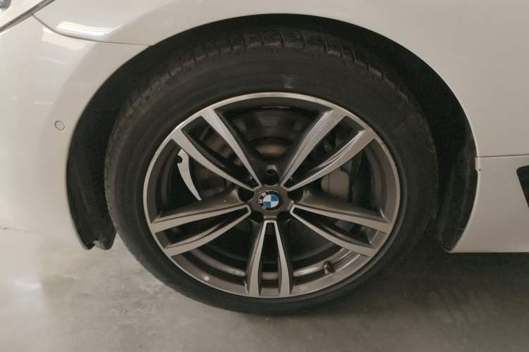Used BMW 6 Series GT 2020 630i M Sport Package Left Front Wheel Hub
