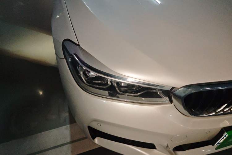 Used BMW 6 Series GT 2020 630i M Sport Package Right Front Headlight