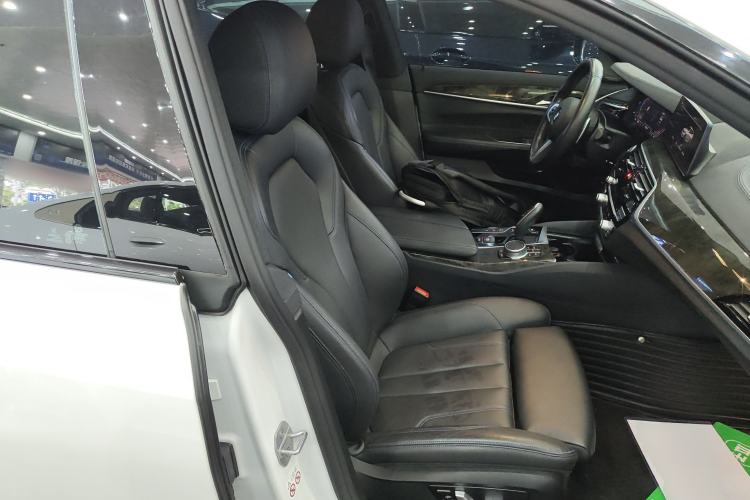 Used BMW 6 Series GT 2020 630i M Sport Package Right Front Seat