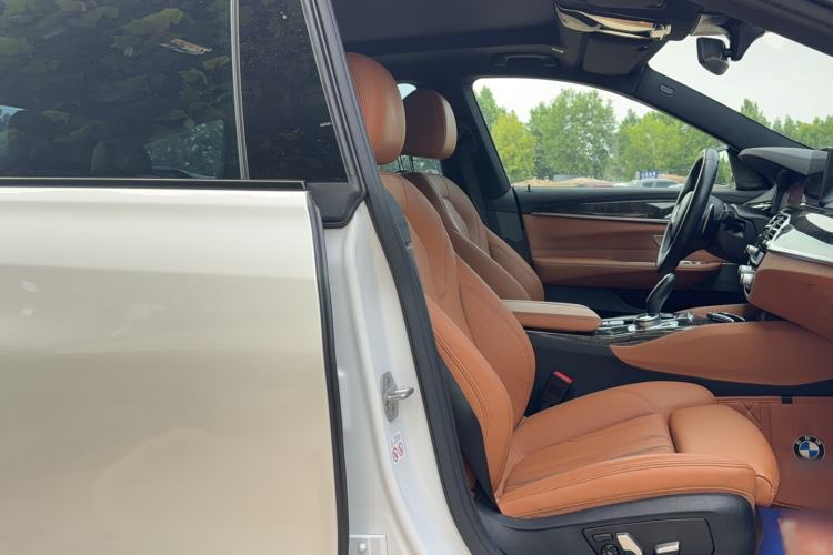 Used BMW 6 Series GT 2020 630i M Sport Package Right Front Seat