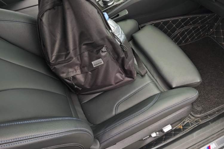Used BMW 6 Series GT 2020 630i M Sport Package Right Front Seat