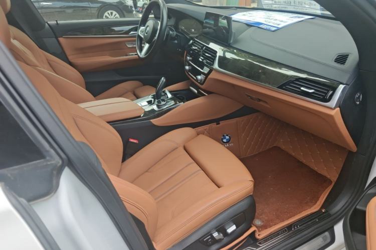Used BMW 6 Series GT 2020 630i M Sport Package Right Front Seat