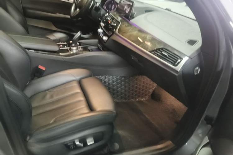 Used BMW 6 Series GT 2020 630i M Sport Package Right Front Seat