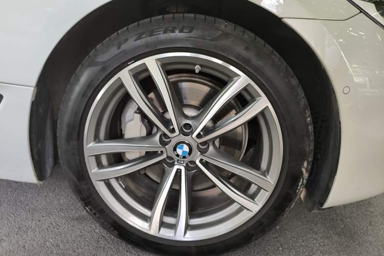 Used BMW 6 Series GT 2020 630i M Sport Package Right Front Wheel Hub