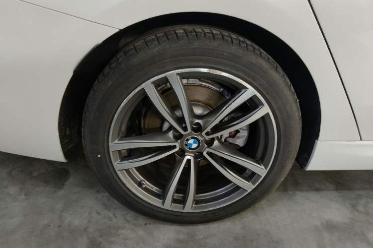 Used BMW 6 Series GT 2020 630i M Sport Package Right Rear Wheel Hub