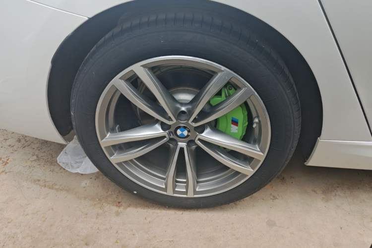Used BMW 6 Series GT 2020 630i M Sport Package Right Rear Wheel Hub