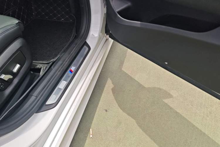 Used BMW 6 Series GT 2020 630i M Sport Package Right Side Sill