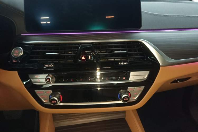 Used BMW 6 Series GT 2021 Updated 630i Luxury Design Package Audio And AC Panel
