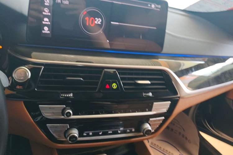 Used BMW 6 Series GT 2021 Restyled 630i M Sport Package Audio And AC Panel