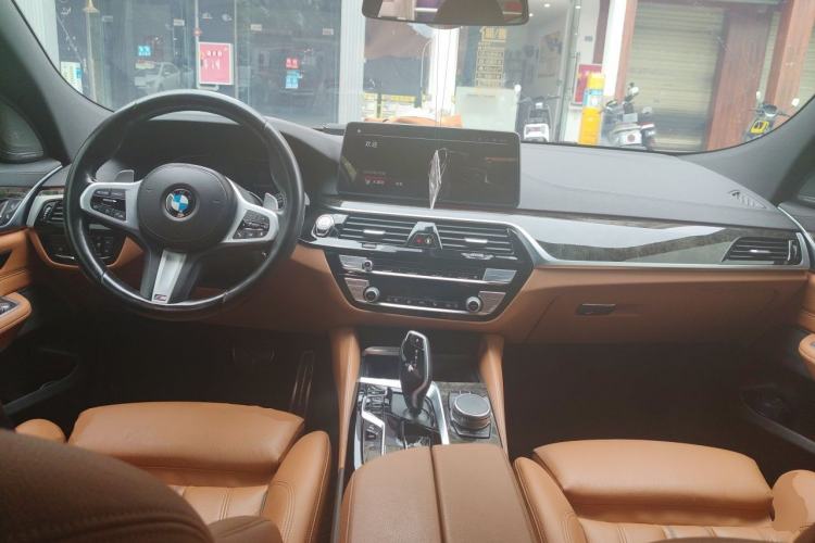 Used BMW 6 Series GT 2021 630i M Sport Package Center Console