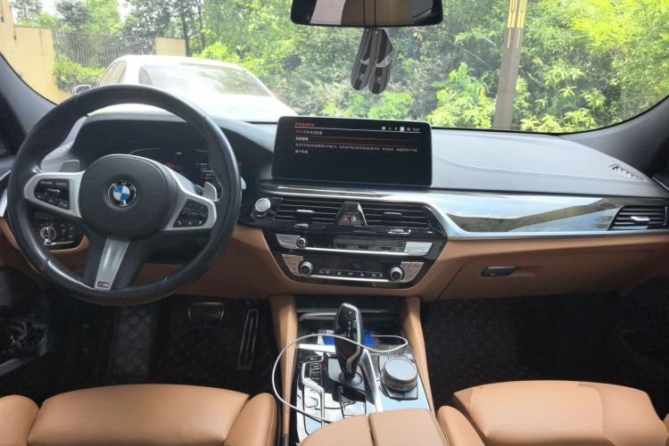 Used BMW 6 Series GT 2021 630i M Sport Package Center Console