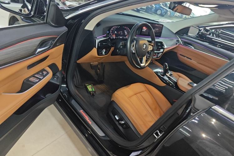 Used BMW 6 Series GT 2021 Updated 630i Luxury Design Package Driver Seat