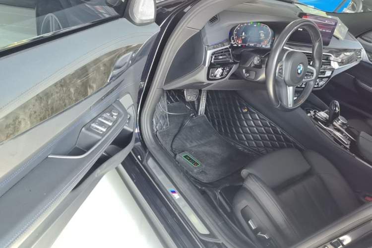 Used BMW 6 Series GT 2021 Restyled 630i M Sport Package Driver Seat