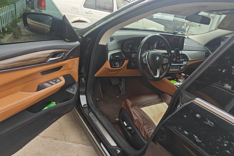 Used BMW 6 Series GT 2021 Updated 630i Luxury Design Package Driver Seat