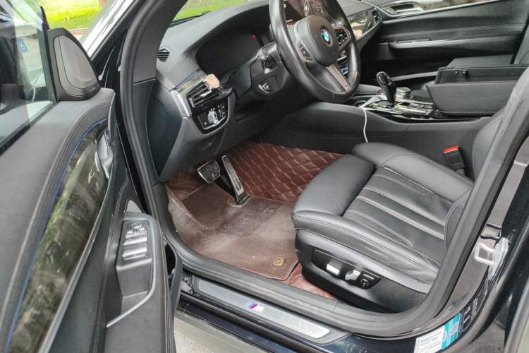Used BMW 6 Series GT 2021 630i M Sport Package Driver Seat
