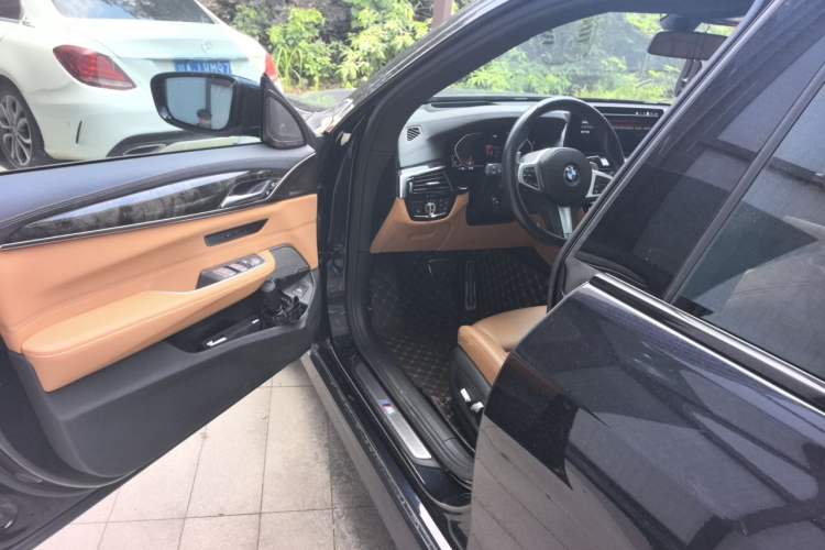 Used BMW 6 Series GT 2021 630i M Sport Package Driver Seat