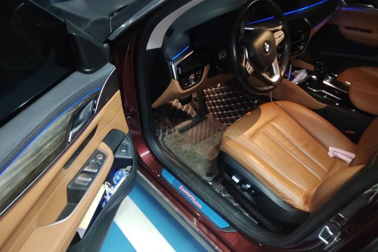 Used BMW 6 Series GT 2021 630i Luxury Design Package Driver Seat