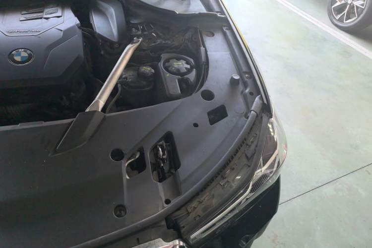 Used BMW 6 Series GT 2021 630i M Sport Package Engine Bay Left