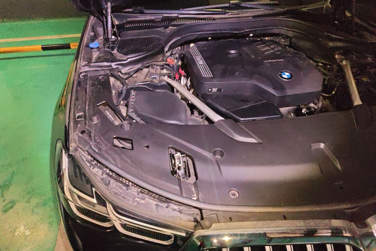 Used BMW 6 Series GT 2021 630i M Sport Grand Touring Edition Engine Bay Right
