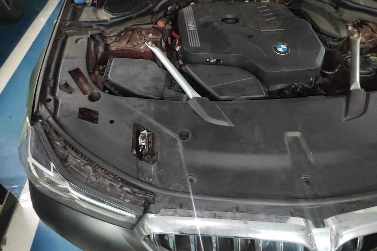 Used BMW 6 Series GT 2021 630i Luxury Design Package Engine Bay Right