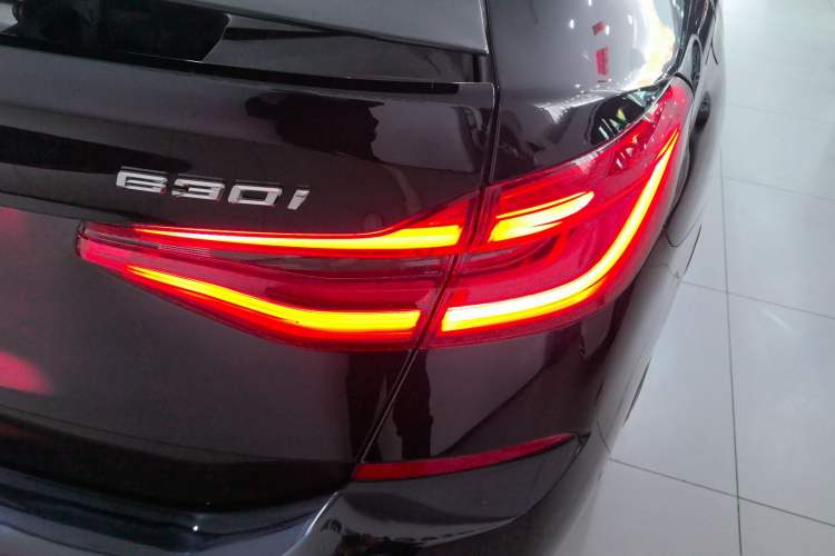 Used BMW 6 Series GT 2021 Restyled 630i M Sport Package Exterior 3