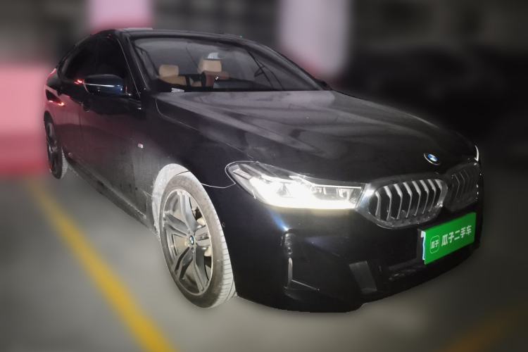 Used BMW 6 Series GT 2021 630i M Sport Package Front Right 45 Deg