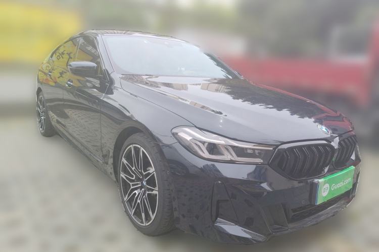 Used BMW 6 Series GT 2021 630i M Sport Package Front Right 45 Deg