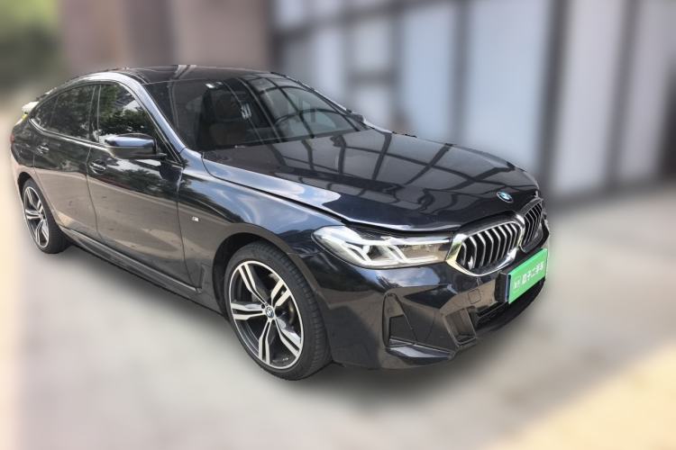 Used BMW 6 Series GT 2021 630i M Sport Package Front Right 45 Deg