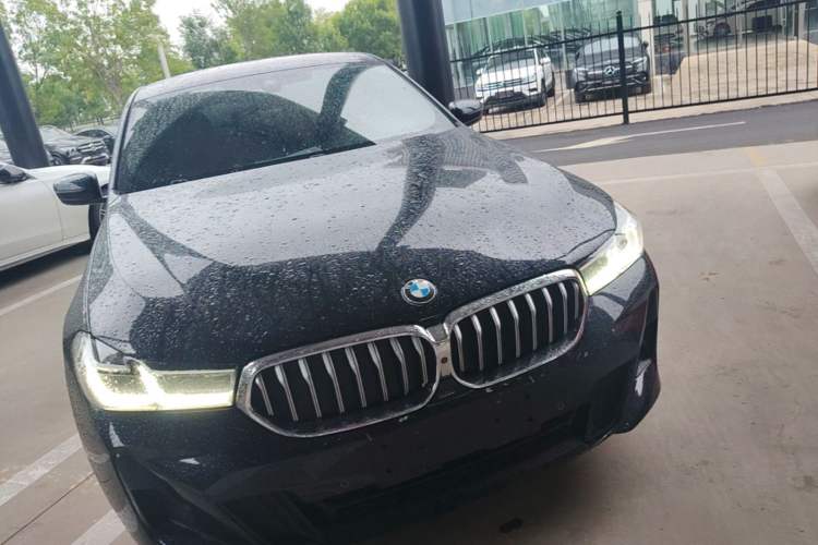 Used BMW 6 Series GT 2021 Restyled 630i M Sport Package Front Right 45 Deg