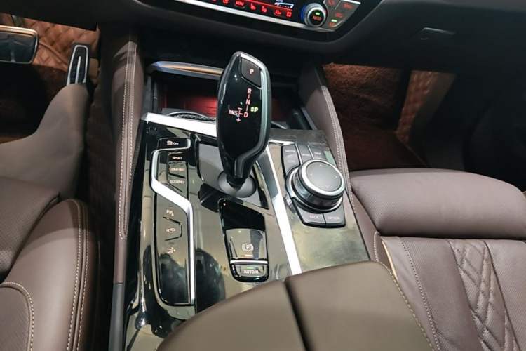 Used BMW 6 Series GT 2021 Revised Version 630i M Sport Touring Edition Gear Lever