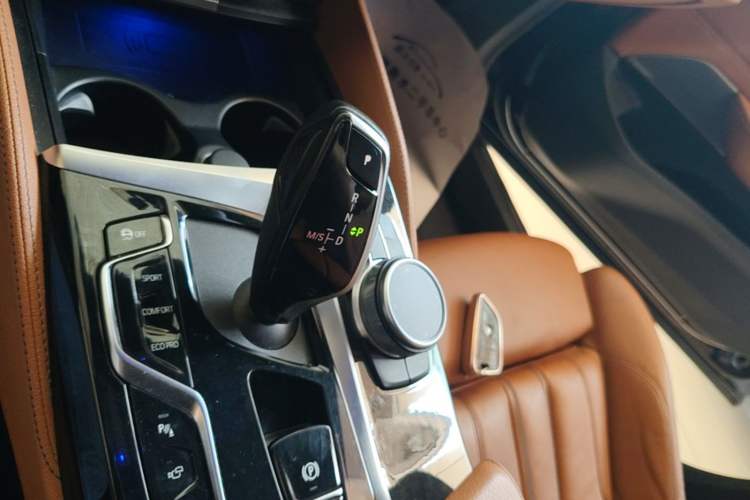Used BMW 6 Series GT 2021 Restyled 630i M Sport Package Gear Lever