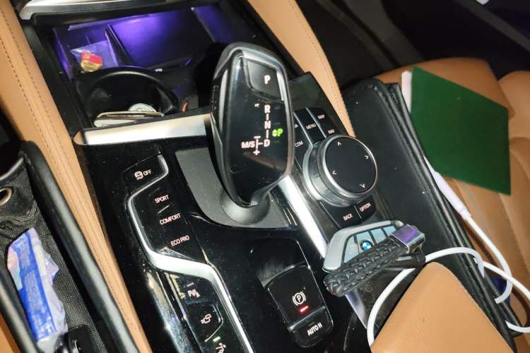Used BMW 6 Series GT 2021 630i M Sport Package Gear Lever