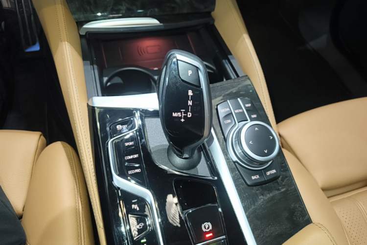 Used BMW 6 Series GT 2021 Restyled 630i M Sport Package Gear Lever