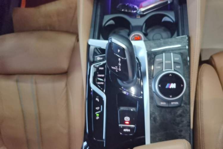 Used BMW 6 Series GT 2021 Restyled 630i M Sport Package Gear Lever
