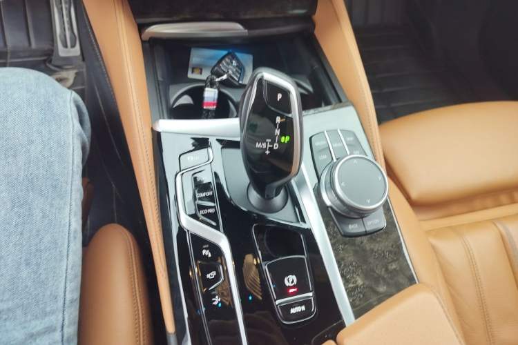 Used BMW 6 Series GT 2021 630i M Sport Package Gear Lever
