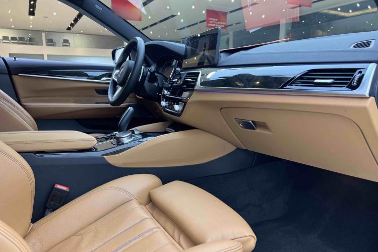 Used BMW 6 Series GT 2021 Restyled 630i M Sport Package Interior 10
