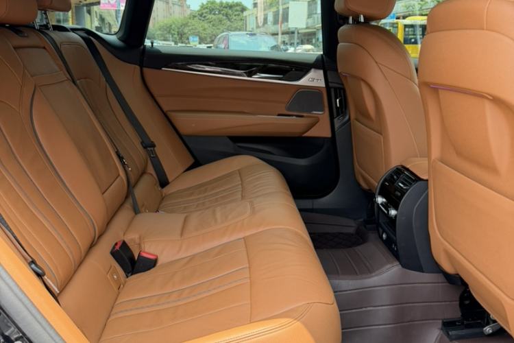 Used BMW 6 Series GT 2021 630i M Sport Package Interior 2