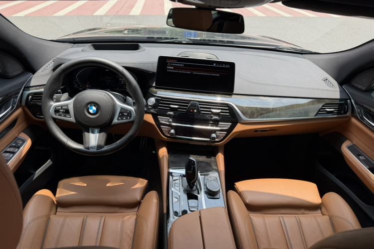 Used BMW 6 Series GT 2021 630i M Sport Package Interior 3