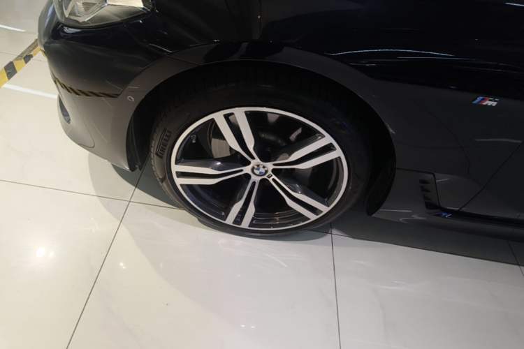 Used BMW 6 Series GT 2021 Restyled 630i M Sport Package Left Front Wheel Hub