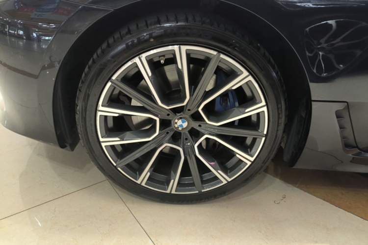 Used BMW 6 Series GT 2021 Revised Version 630i M Sport Touring Edition Left Front Wheel Hub