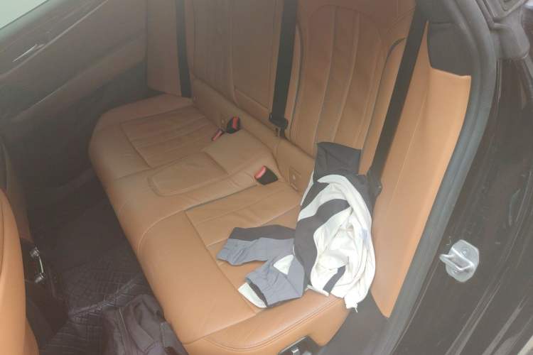 Used BMW 6 Series GT 2021 630i M Sport Package Left Rear Seat
