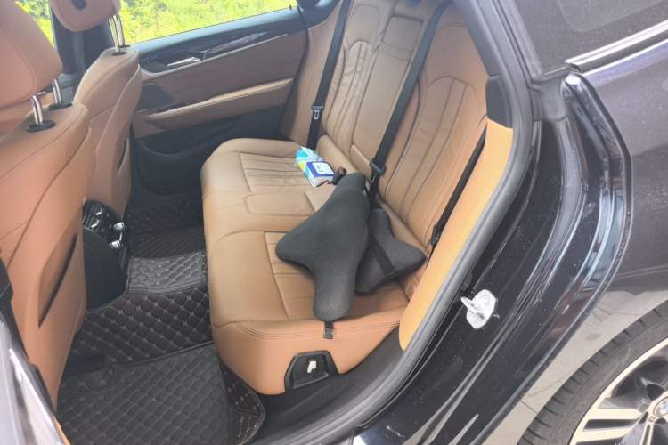 Used BMW 6 Series GT 2021 630i M Sport Package Left Rear Seat