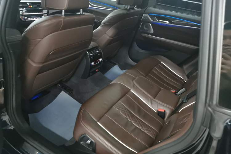 Used BMW 6 Series GT 2021 Revised Version 630i M Sport Touring Edition Left Rear Seat