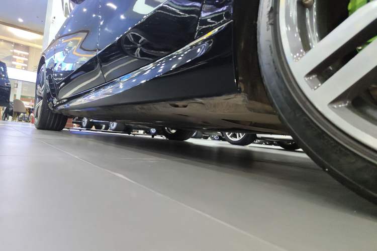 Used BMW 6 Series GT 2021 Restyled 630i M Sport Package Left Side Sill
