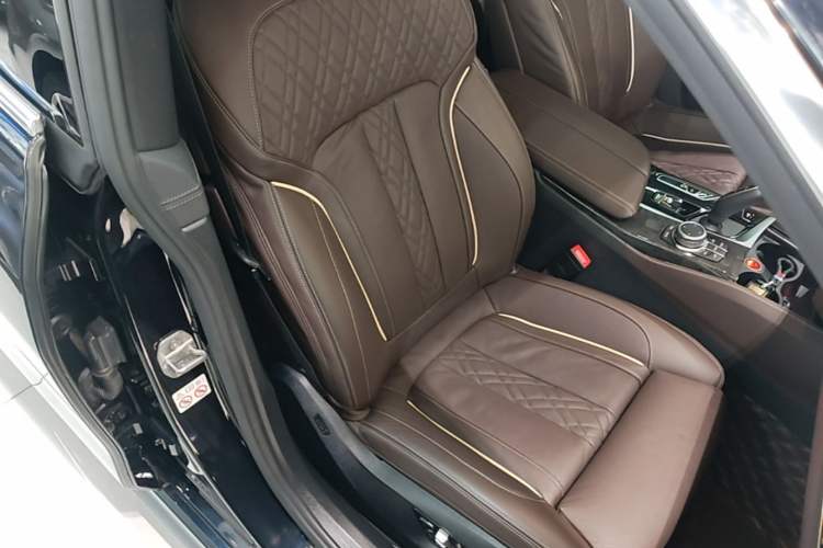 Used BMW 6 Series GT 2021 Revised Version 630i M Sport Touring Edition Right Front Seat