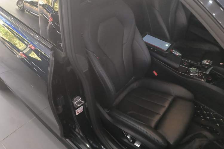 Used BMW 6 Series GT 2021 Restyled 630i M Sport Package Right Front Seat