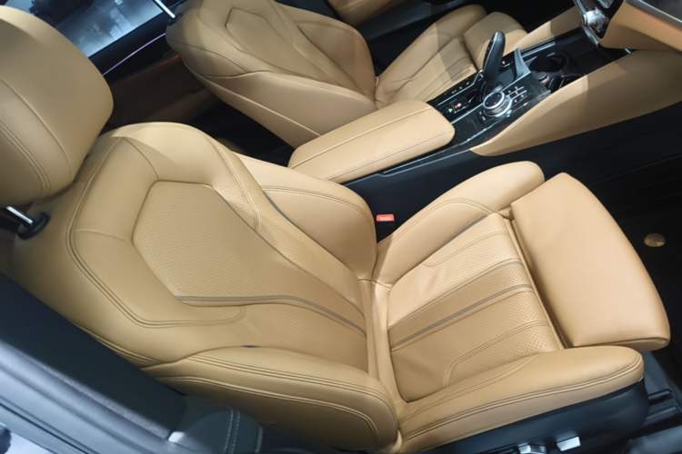 Used BMW 6 Series GT 2021 Restyled 630i M Sport Package Right Front Seat