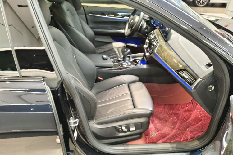 Used BMW 6 Series GT 2021 Restyled 630i M Sport Package Right Front Seat