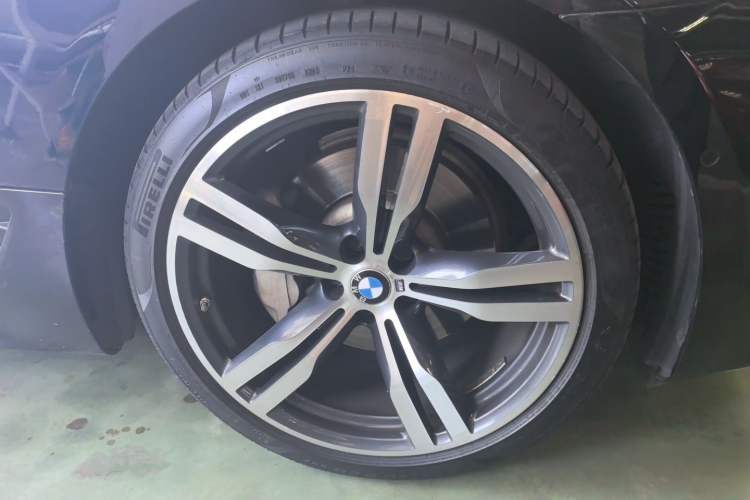 Used BMW 6 Series GT 2021 630i M Sport Package Right Front Wheel Hub